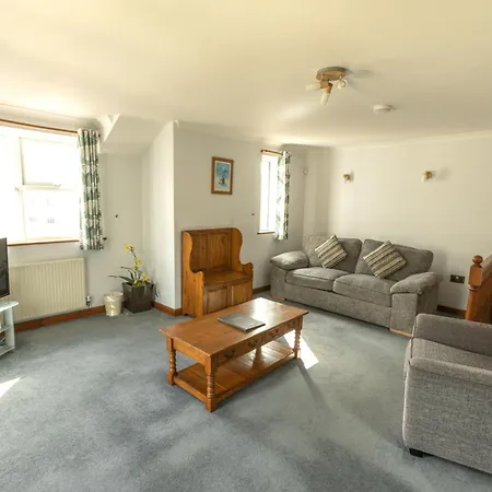 Tregurrian Villas-3